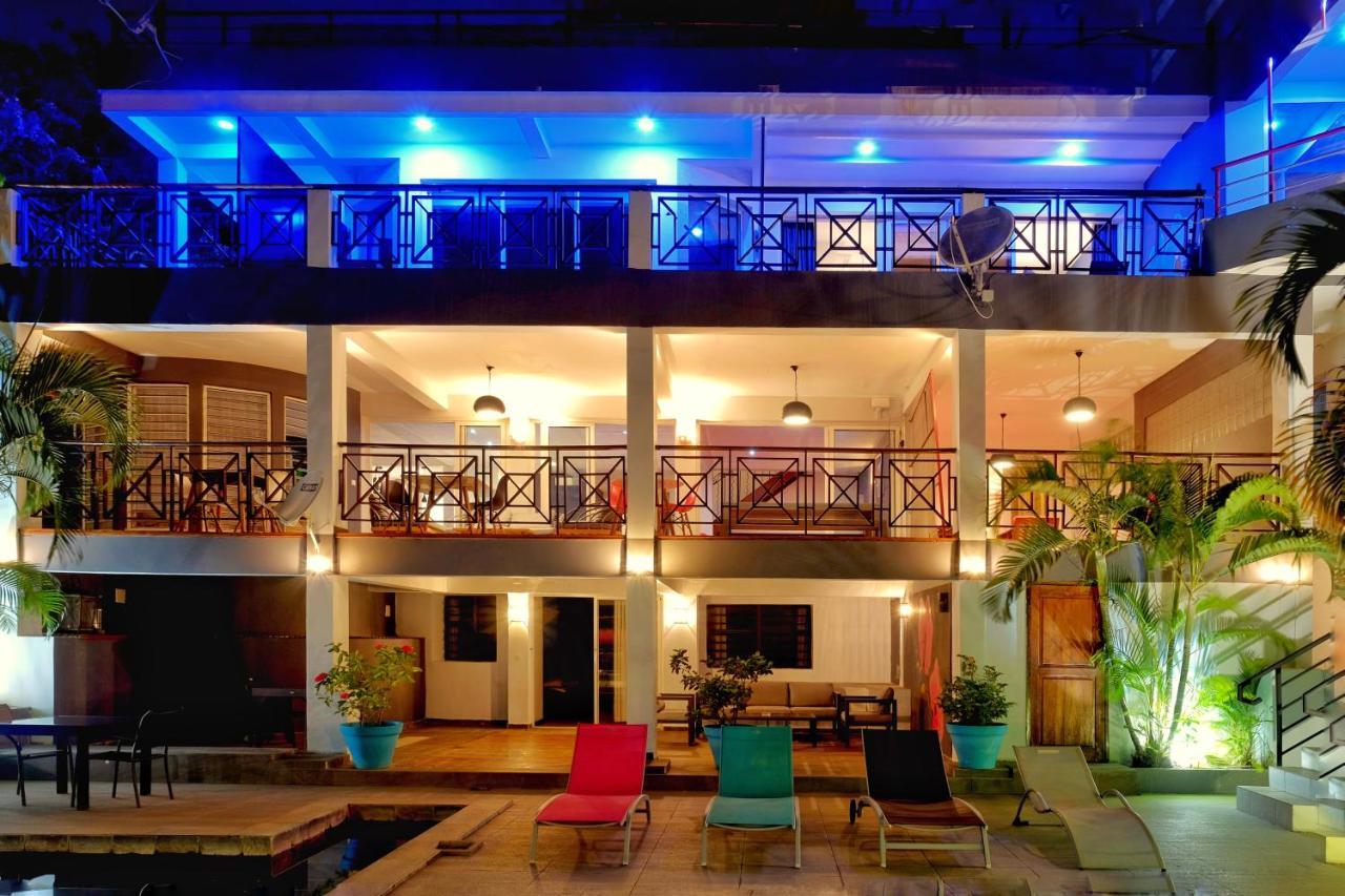 Hotel Villa Les Orchidees Ambatoloaka  Buitenkant foto