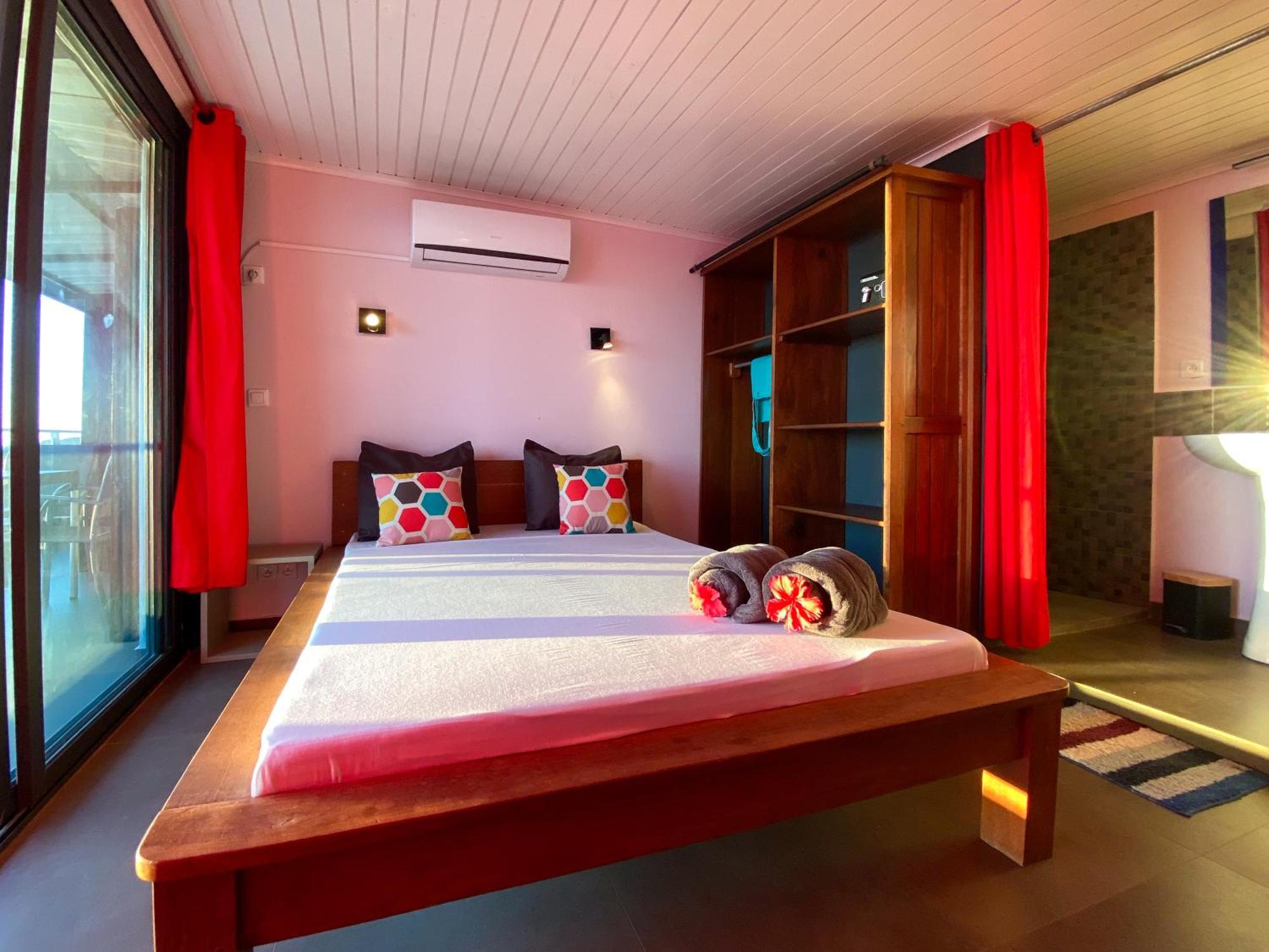 Hotel Villa Les Orchidees Ambatoloaka  Buitenkant foto
